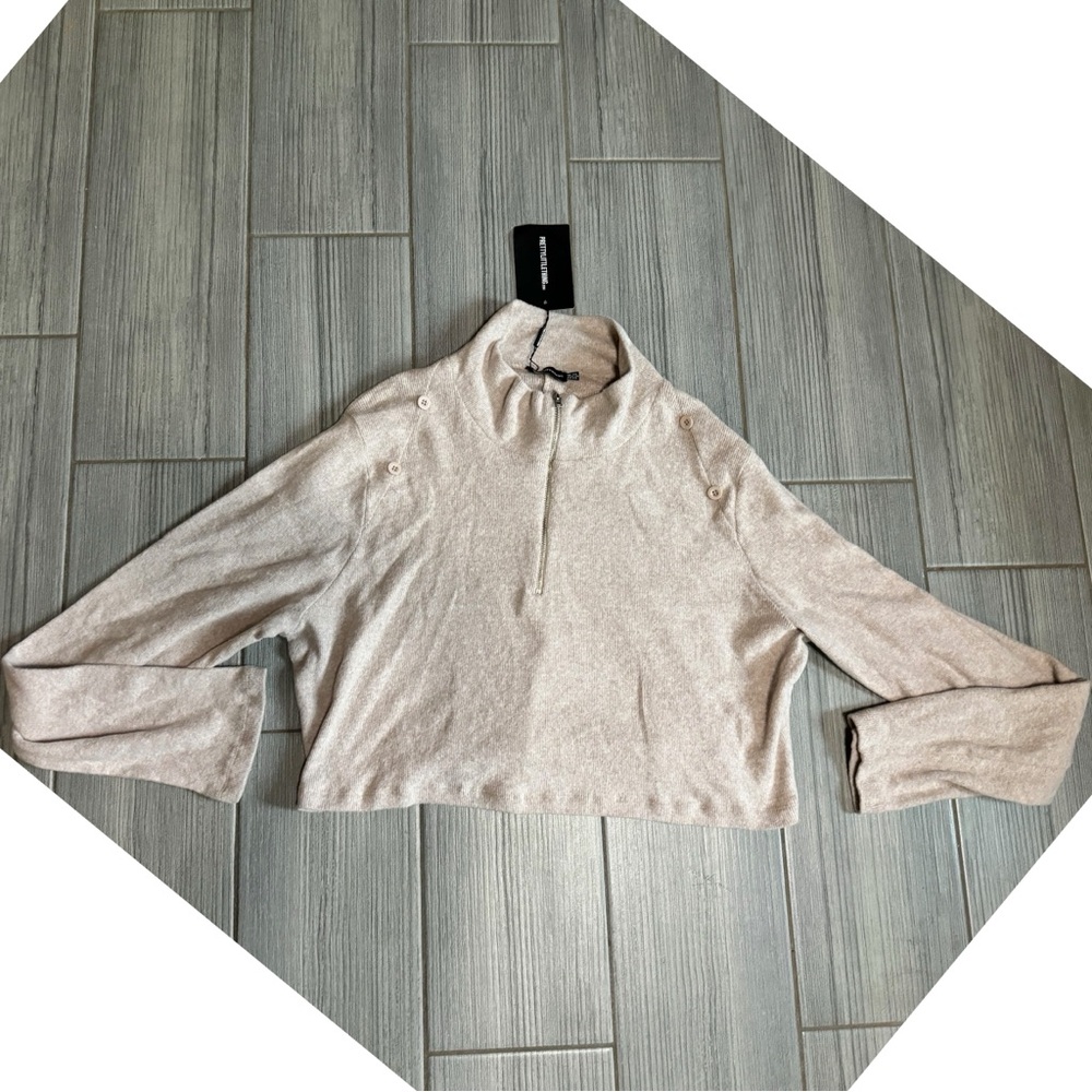 Pretty little thing cropped sweater size US 26/4XL